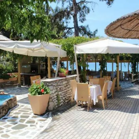 Thassos Пефкари